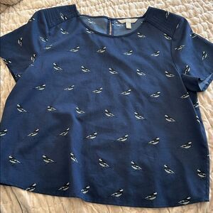 Banana Republic factory cropped Dark Blue Bird Pattern Blouse small